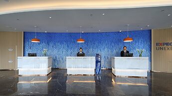 Holiday Inn Express Dalian Golden Pebble Beach by IHG