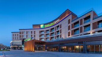 Holiday Inn Express Dalian Golden Pebble Beach by IHG