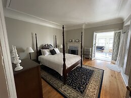 Offutt Manor