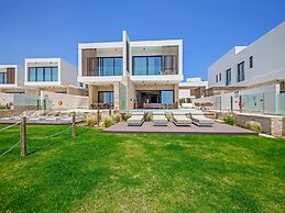 Sanders Konnos Bay Aphrodite - Exquisite 6-bedroom Villa On the Beach 