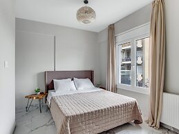 Sanders Old Port - Humble 1-bdr. Apt. w/ Balcony