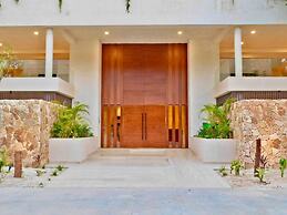 Condo With Amazing Jungle View With Top Amenities