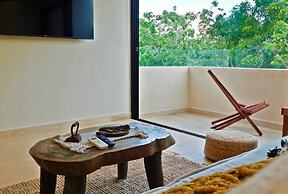 Condo With Amazing Jungle View With Top Amenities