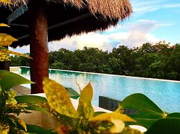 Condo With Amazing Jungle View With Top Amenities
