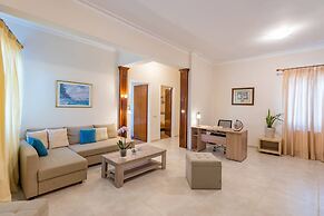 Katerina Residence - Beachfront Plaz Eot