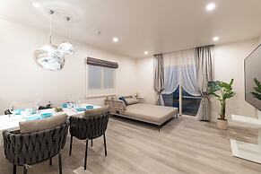 Crystal Villa Ikema
