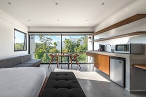 Great Located Private Villa W/amazing Rooftop Pool