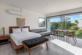 Great Located Private Villa W/amazing Rooftop Pool