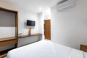 Great Located Private Villa W/amazing Rooftop Pool