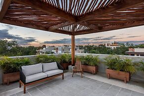 Great Located Private Villa W/amazing Rooftop Pool