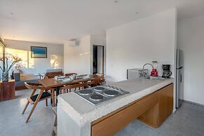 Great Located Private Villa W/amazing Rooftop Pool