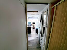 34ft Mobile Home Near Yale U