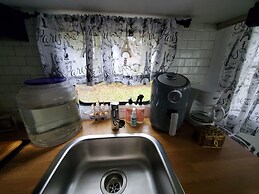 34ft Mobile Home Near Yale U