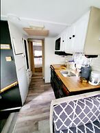 34ft Mobile Home Near Yale U