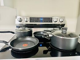 Waterfront Avenue Suites