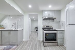 Waterfront Avenue Suites