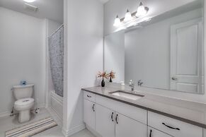 Waterfront Avenue Suites