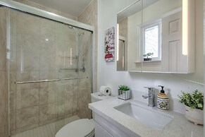 Waterfront Avenue Suites