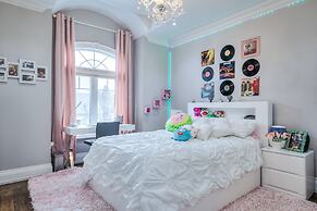 Waterfront Avenue Suites