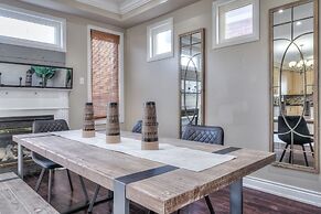 Waterfront Avenue Suites