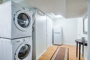 Waterfront Avenue Suites