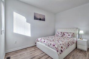 Waterfront Avenue Suites