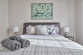 Waterfront Avenue Suites