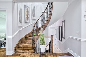 Waterfront Avenue Suites