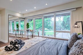 Waterfront Avenue Suites