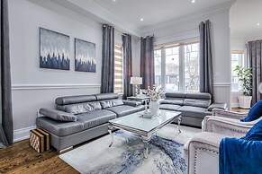 Waterfront Avenue Suites