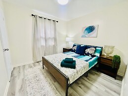 Waterfront Avenue Suites