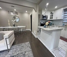 Waterfront Avenue Suites