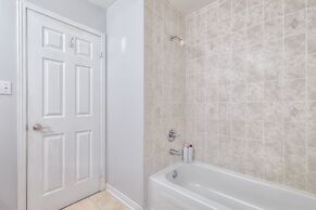 Waterfront Avenue Suites