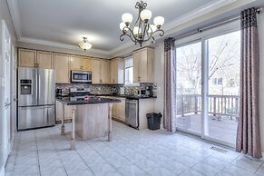 Waterfront Avenue Suites