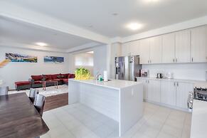 Waterfront Avenue Suites