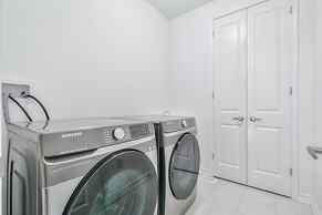 Waterfront Avenue Suites