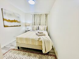 Waterfront Avenue Suites