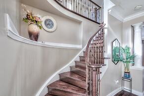 Waterfront Avenue Suites