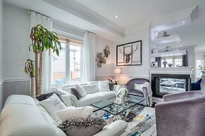 Waterfront Avenue Suites