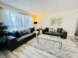 Waterfront Avenue Suites
