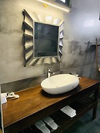 tana mysterious garden resort