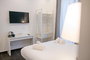 Port Alba in Naples With 1 Bedrooms and 1 Bathrooms