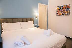 Port Alba in Naples With 1 Bedrooms and 1 Bathrooms