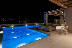 Villa Myko With Heated Pool in Ornos