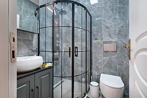 Marvelous Bright 4BR Ap in Taksim Square