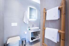 Myko Villa With Private Heated Pool