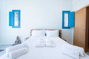 Myko Villa With Private Heated Pool