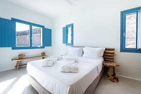 Myko Villa With Private Heated Pool