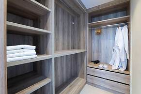 Myko Villa With Private Heated Pool