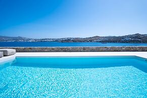 Myko Villa With Private Heated Pool